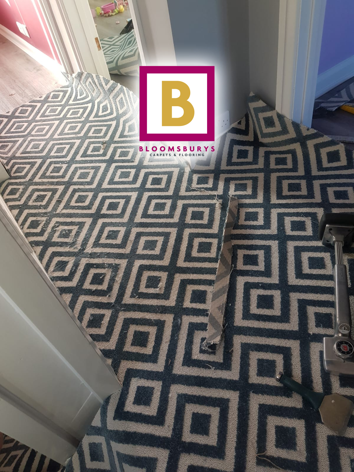 Geometric carpet to stairs